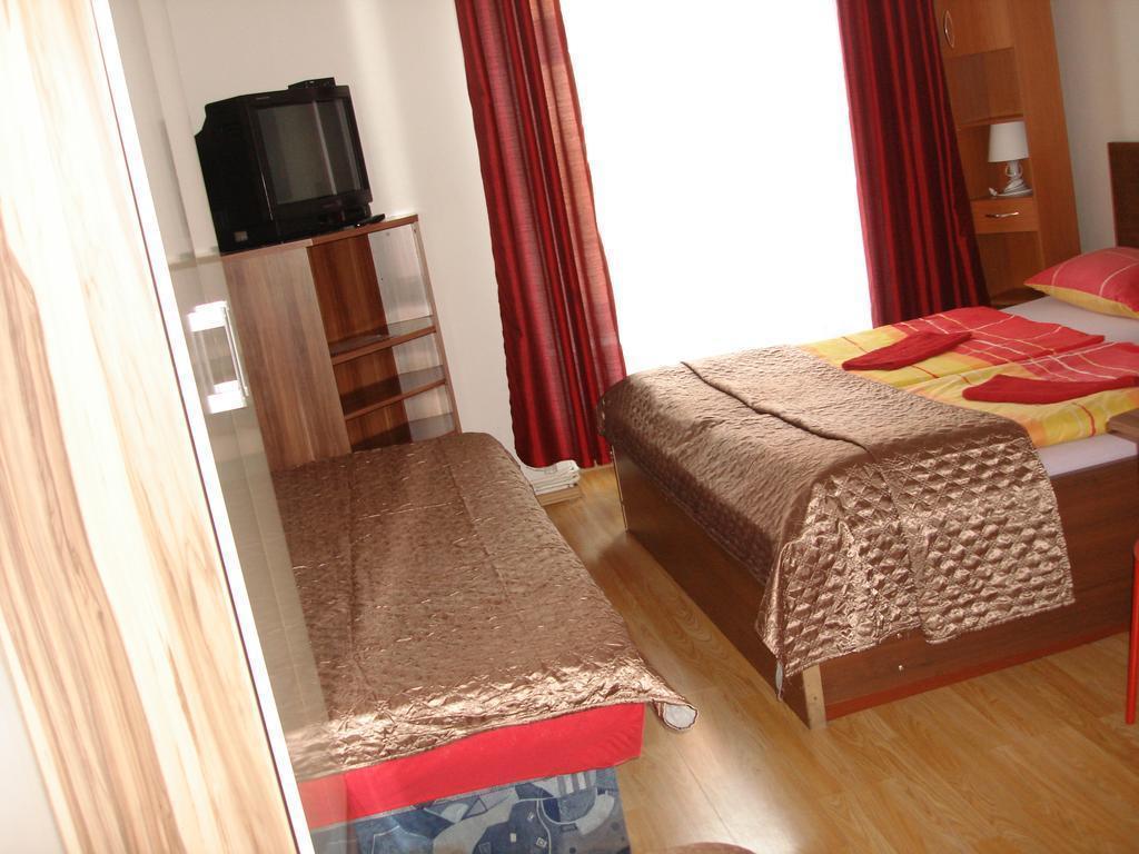 Фото Pension Easy Journey 3*