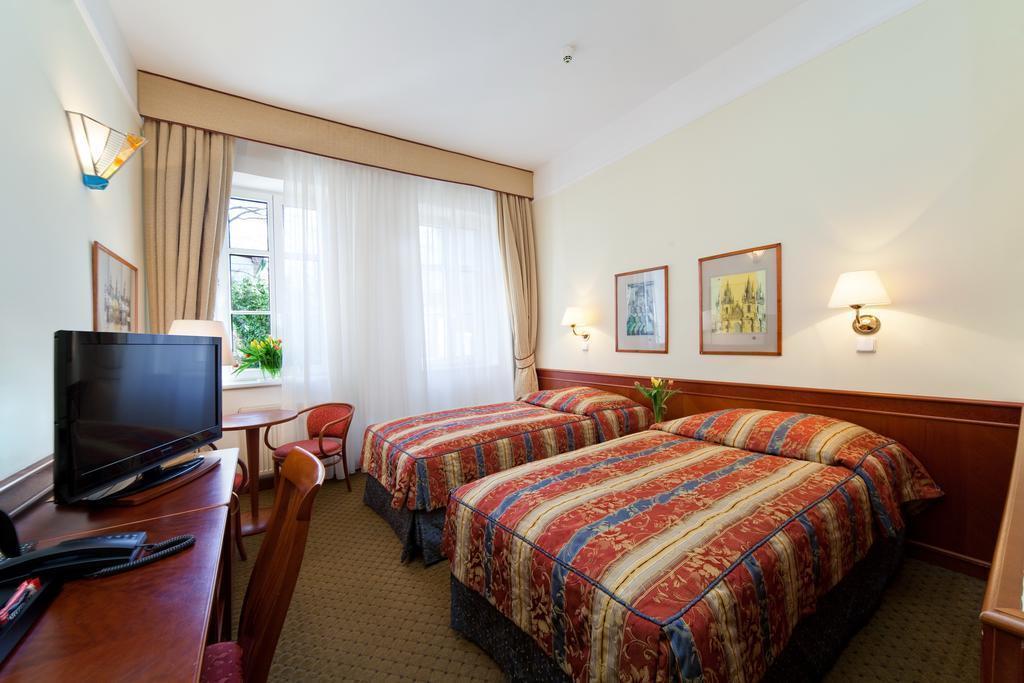 Hotel 16 4* суреті