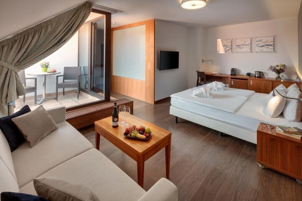 Hotel Carol 3* суреті