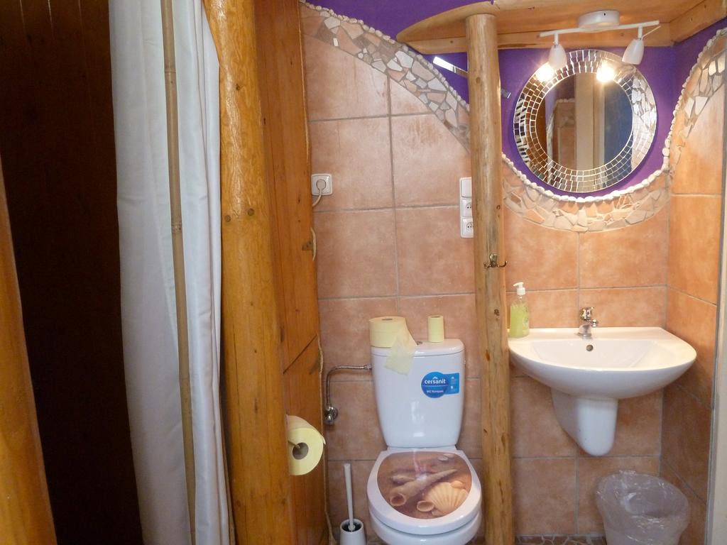 Artharmony Hotel & Hostel 2* фотосуреті