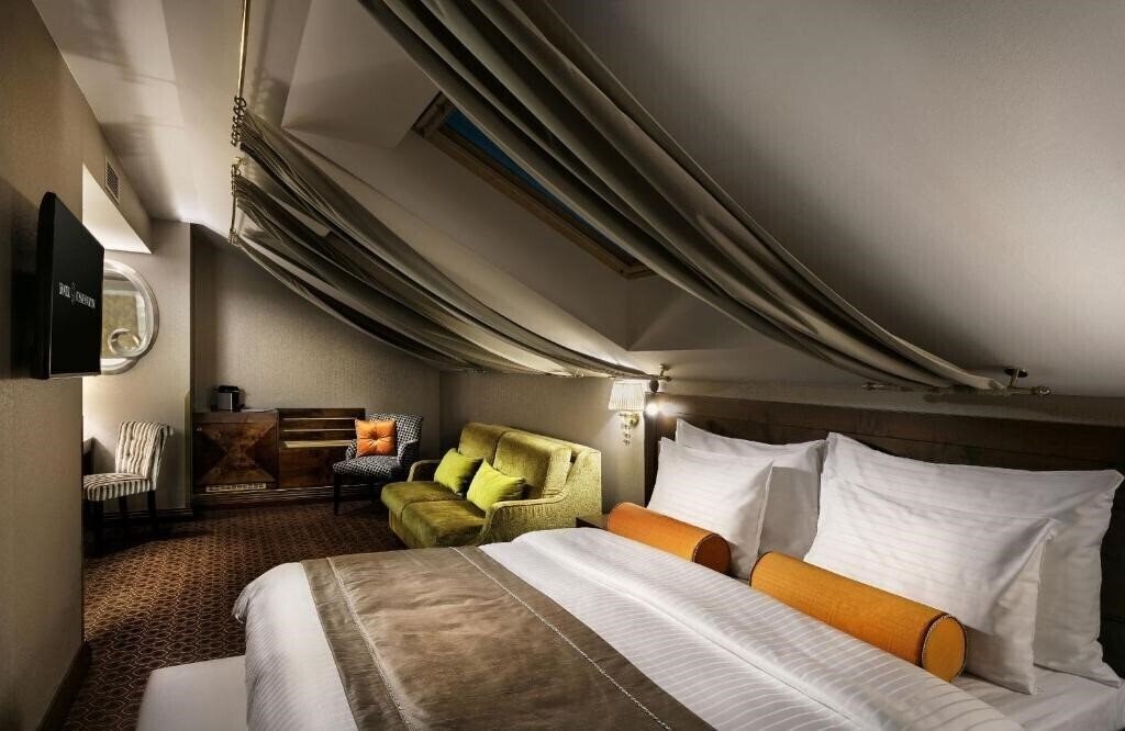 Фото Cosmopolitan Hotel Prague 5*