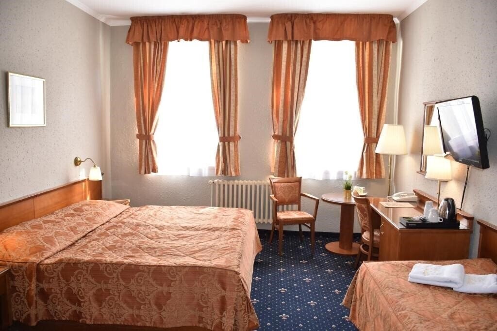 Hotel Arbes 3* суреті