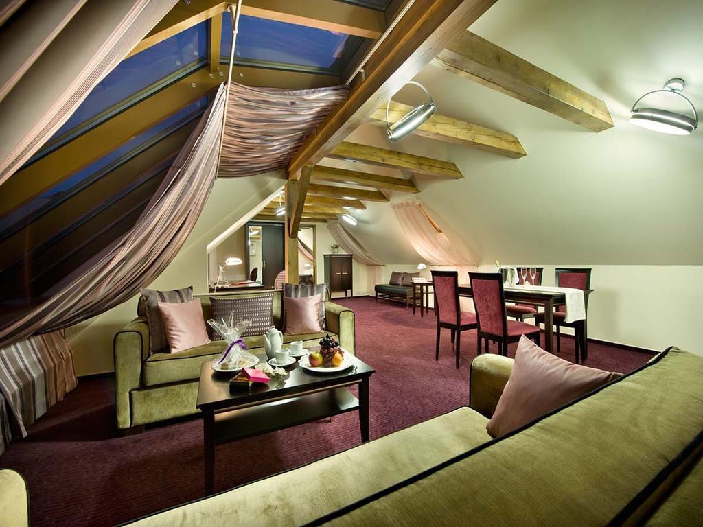 Ea Hotel Embassy Prague 4* қонақ үйі