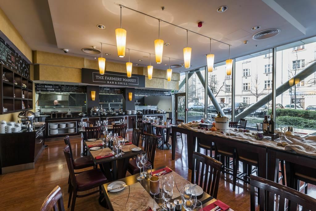 Фотография Courtyard Prague City 4*