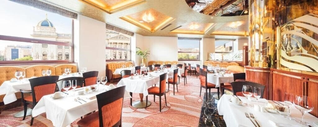 Occidental Praha Wilson 5* суреті