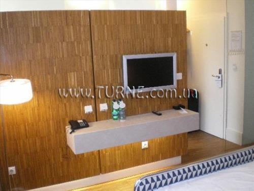 U Tri Korunek 3* суреті