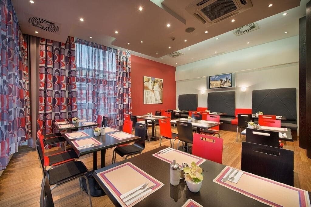 Emmy Rezidence 4* суреті