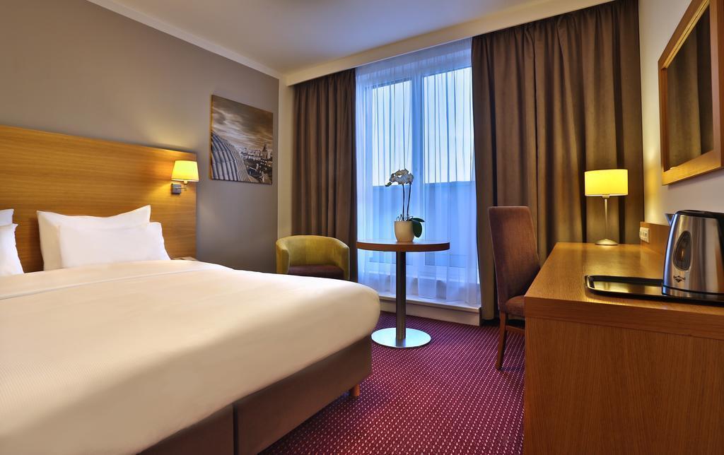 Картинка Jurys Inn Prague 4*