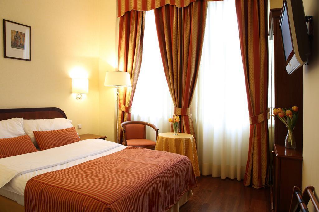 Kinsky Garden 4* суреті