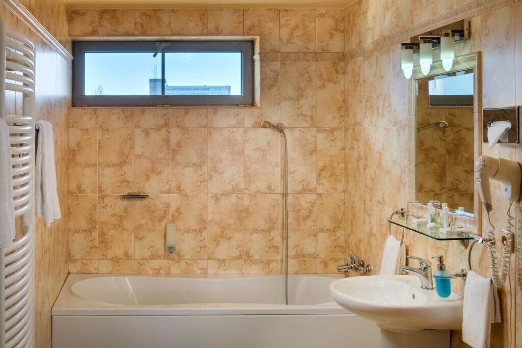 Oya Hotel 3* фотосуреті