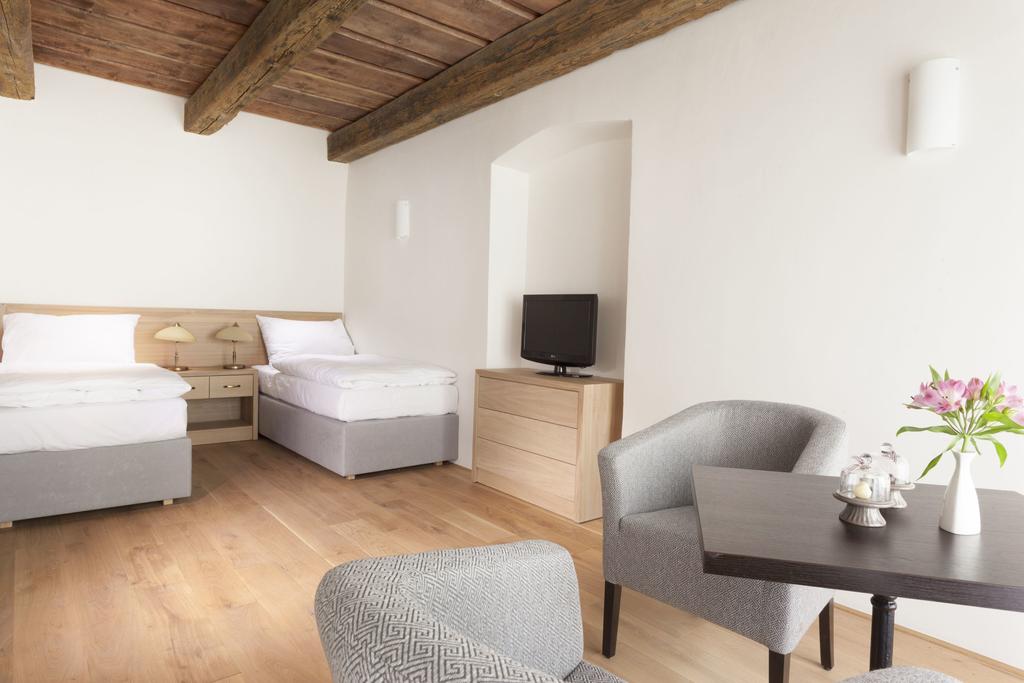 U Bile Lilie 4* суреті