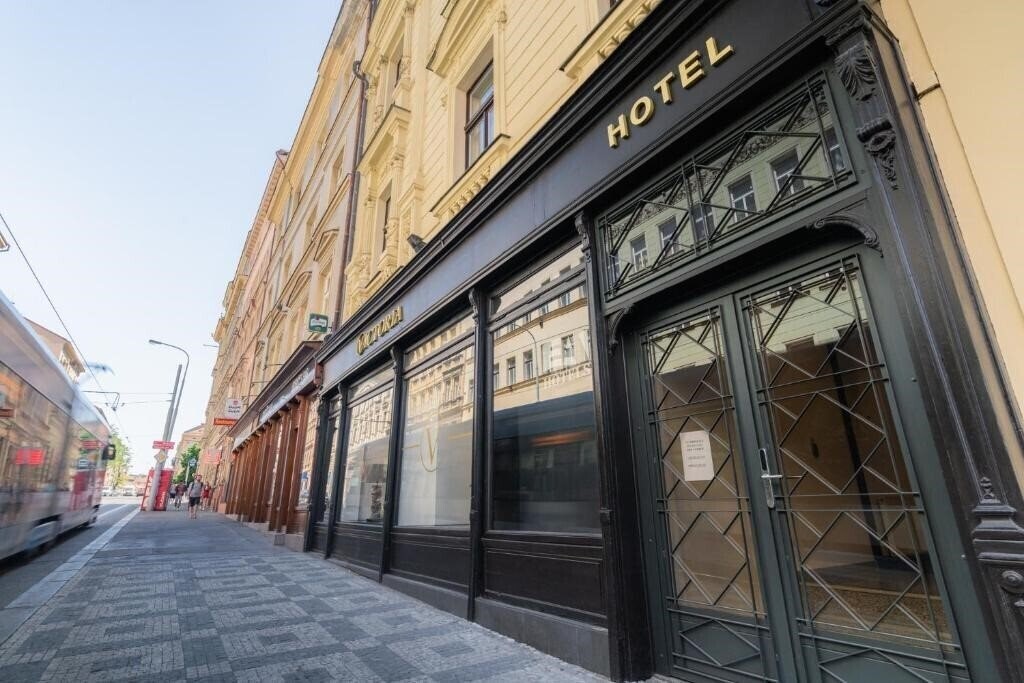 Отель Victoria 3*