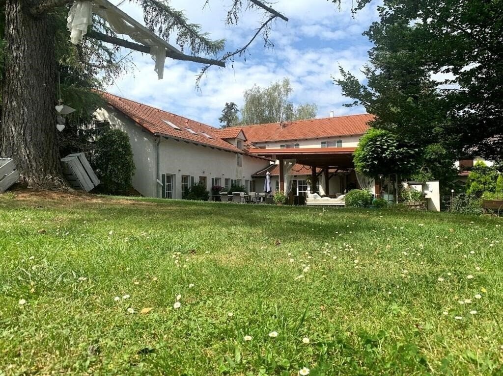 Отель Alt Pension 3*