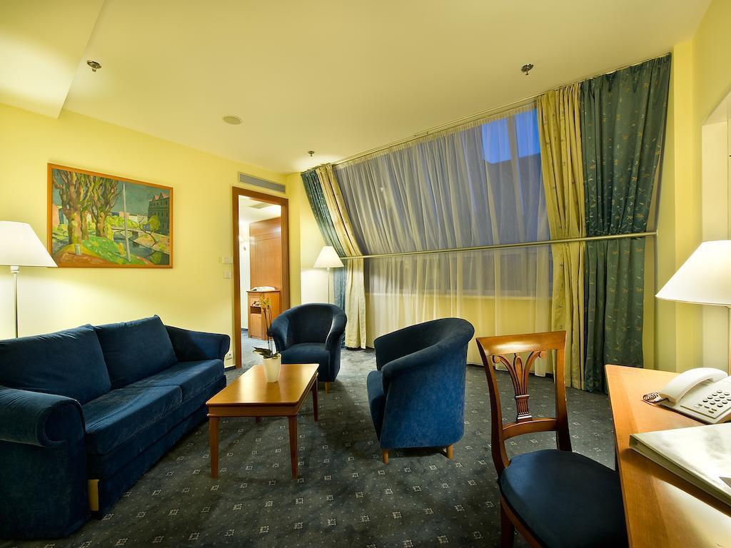 Ramada Prague City 4* суреті