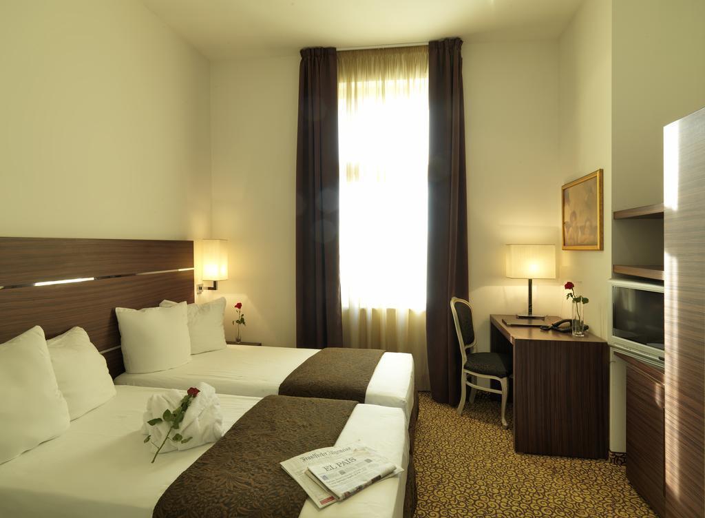 Assenzio 3* қонақ үйі