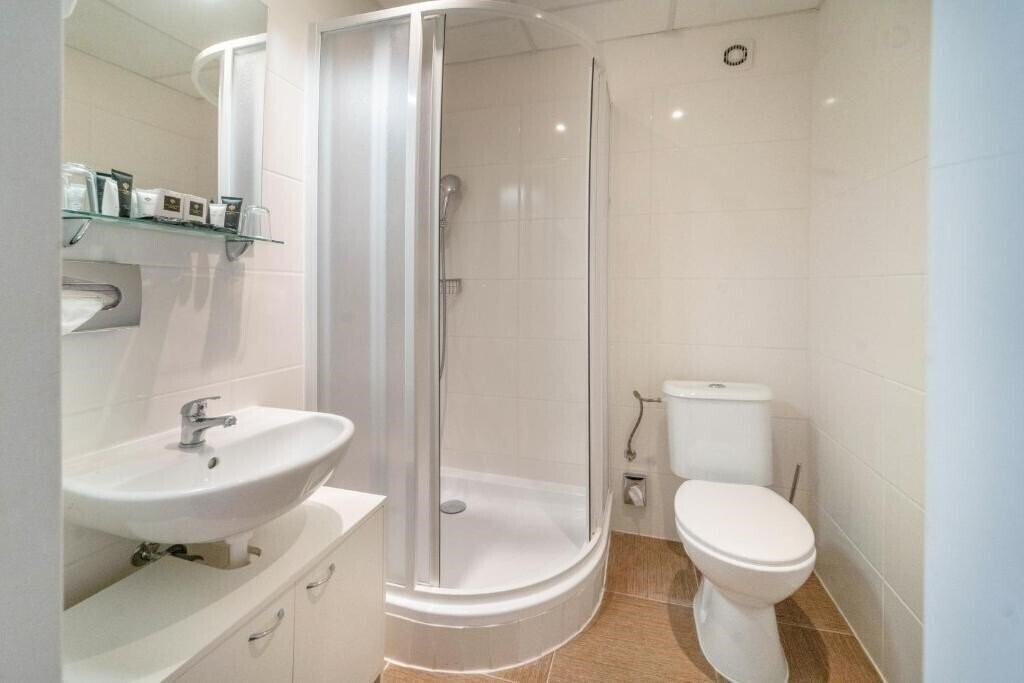 Merkur 3* фотосуреті