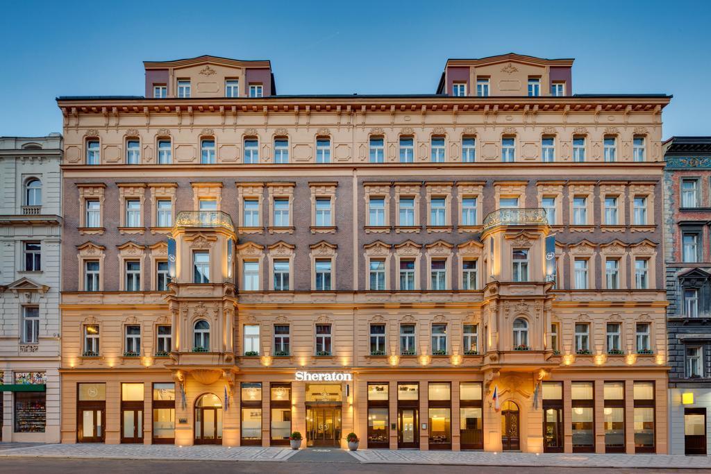 Отель Sheraton Prague Charles Square Hotel 5*
