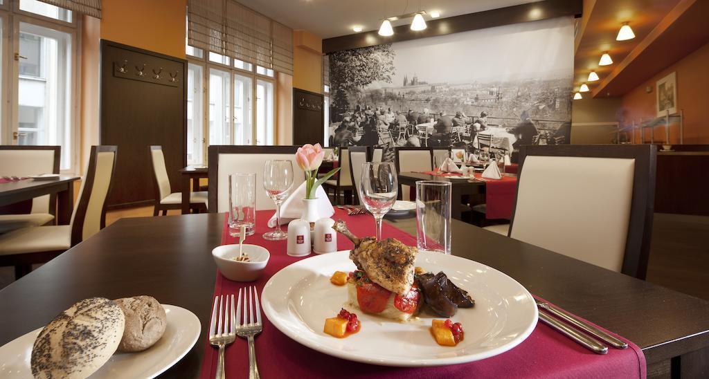 Фото Clarion Hotel Prague Old Town 4*