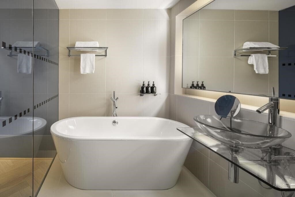 Maximilian 4* фотосуреті