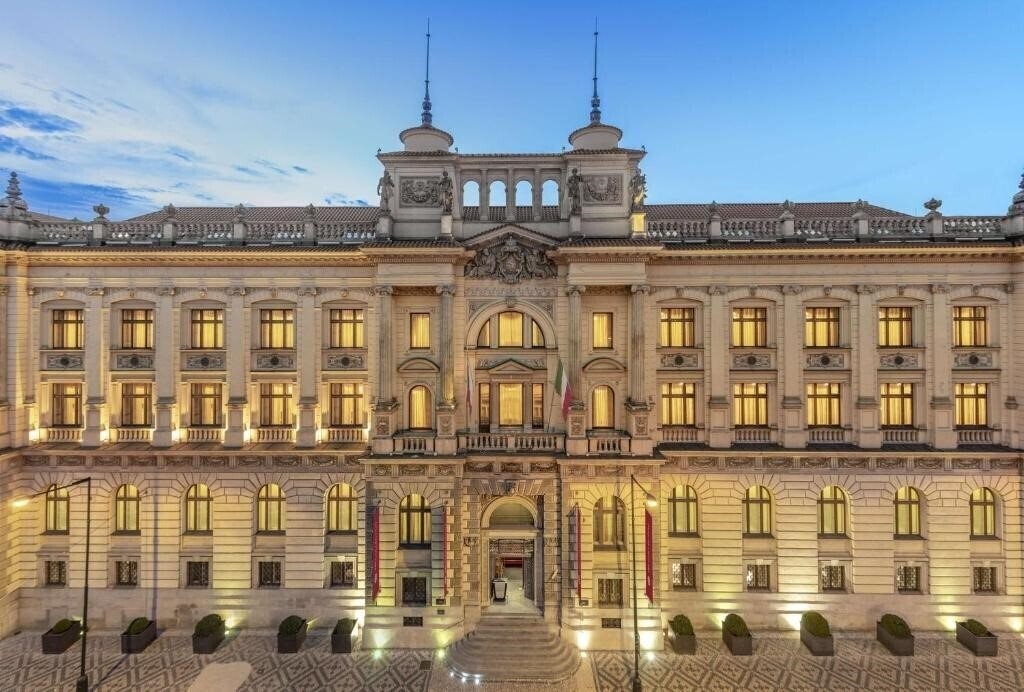 Nh Collection Prague Carlo Iv (ex. Boscolo Prague) 5* қонақ үйі