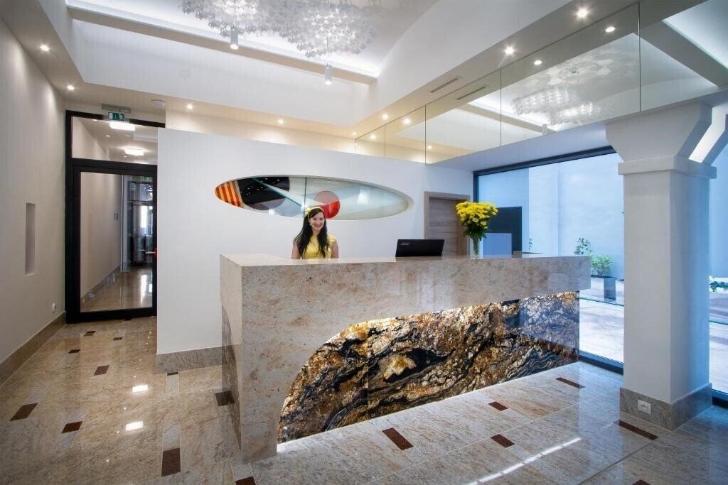 Essence 4* суреті