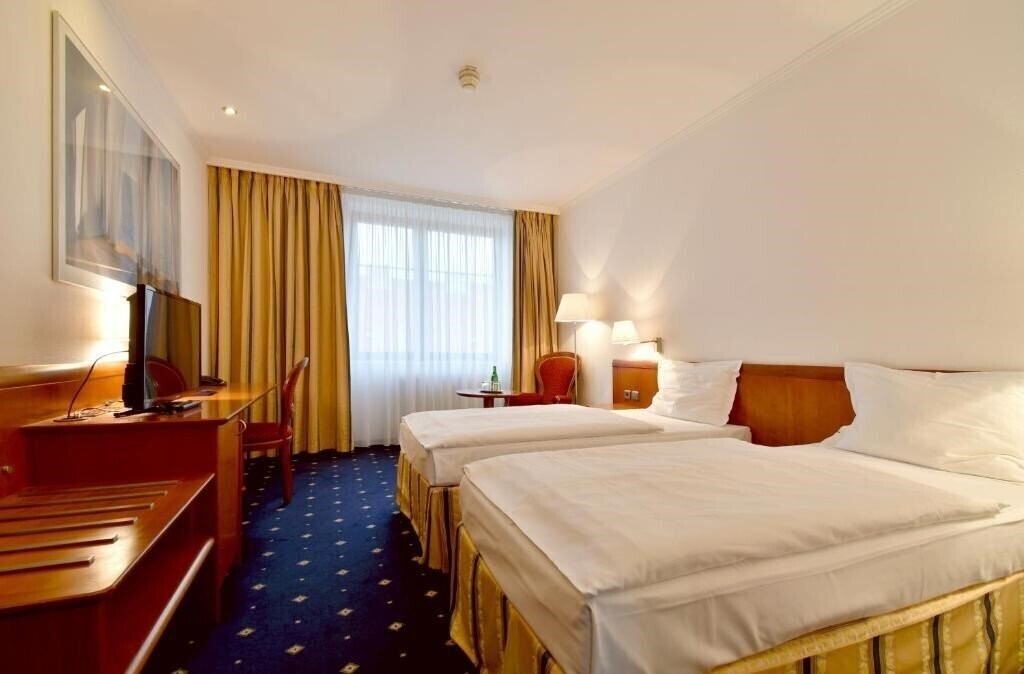 Отель Hotel Coronet 4*