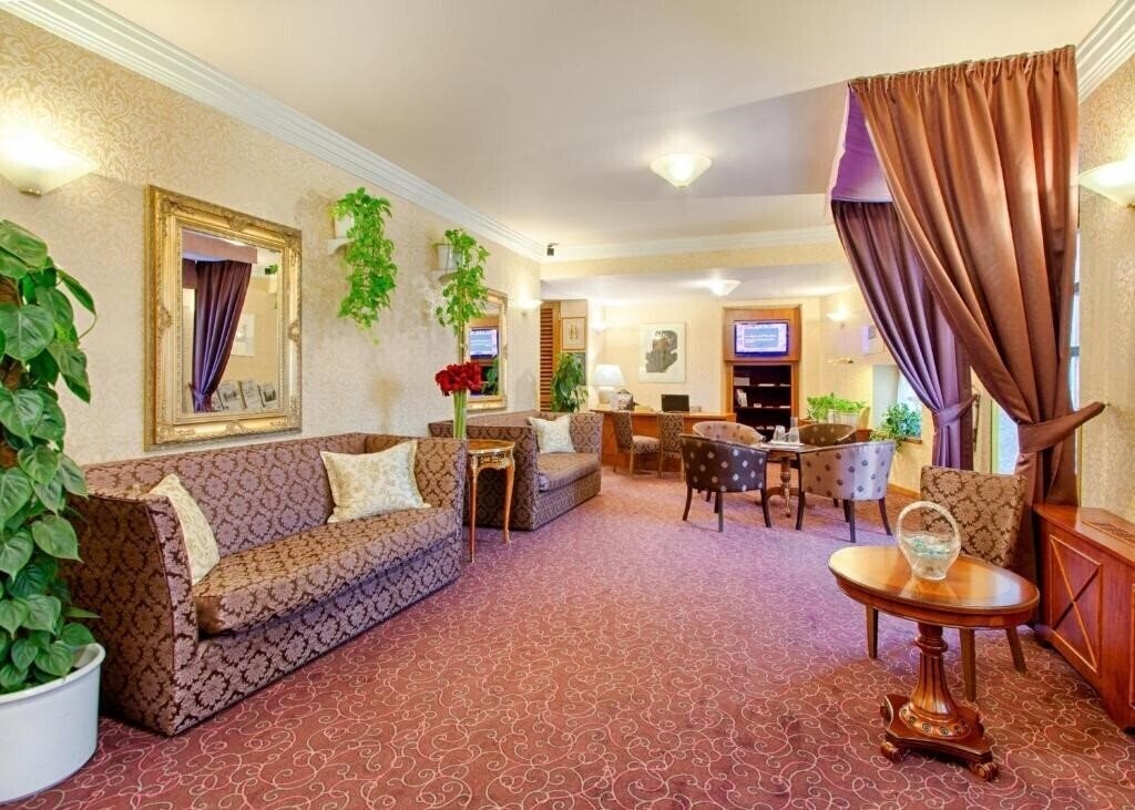 Hoffmeister 5* фотосуреті