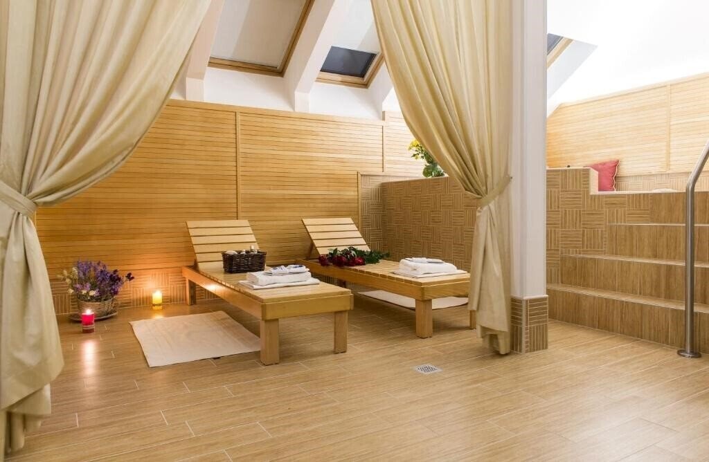 Seven Days 4* фотосуреті