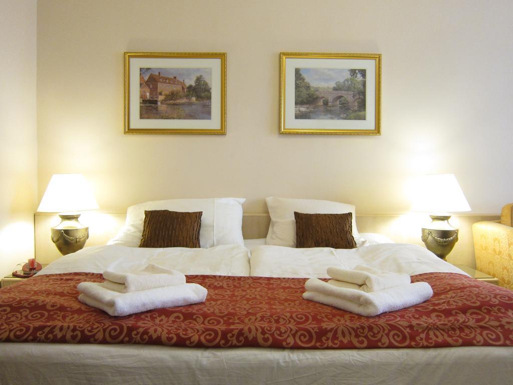 Mira 3* фотосуреті