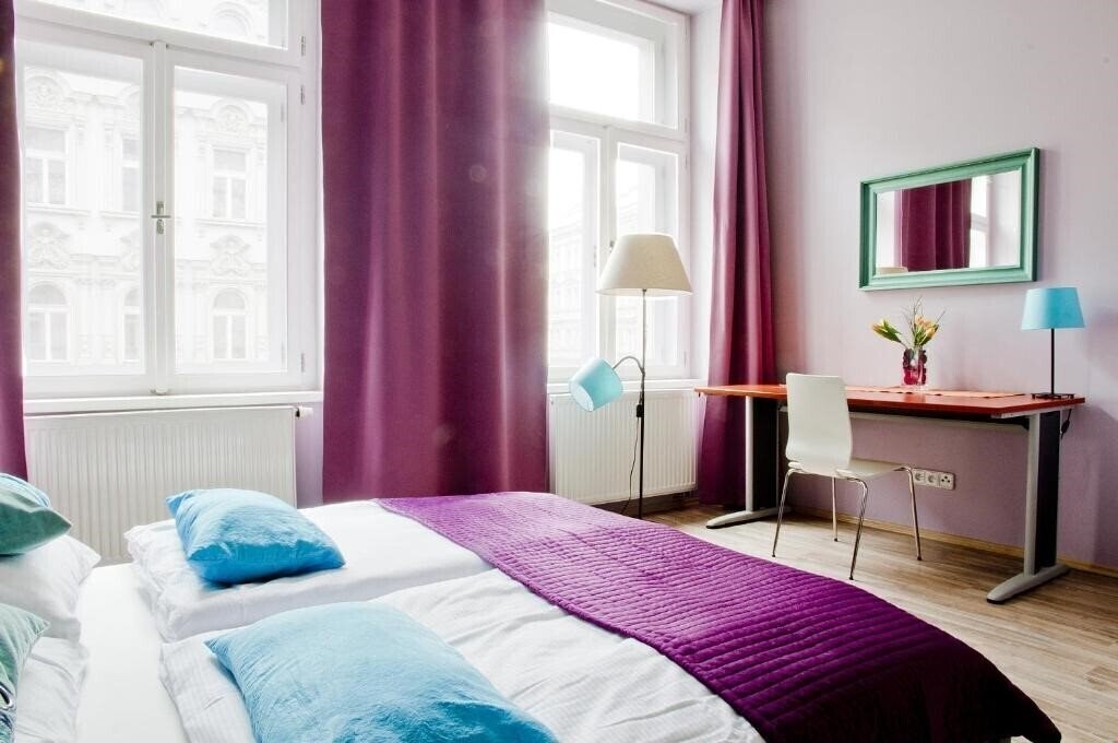Royal Court Apartments апартаменты фотосуреті