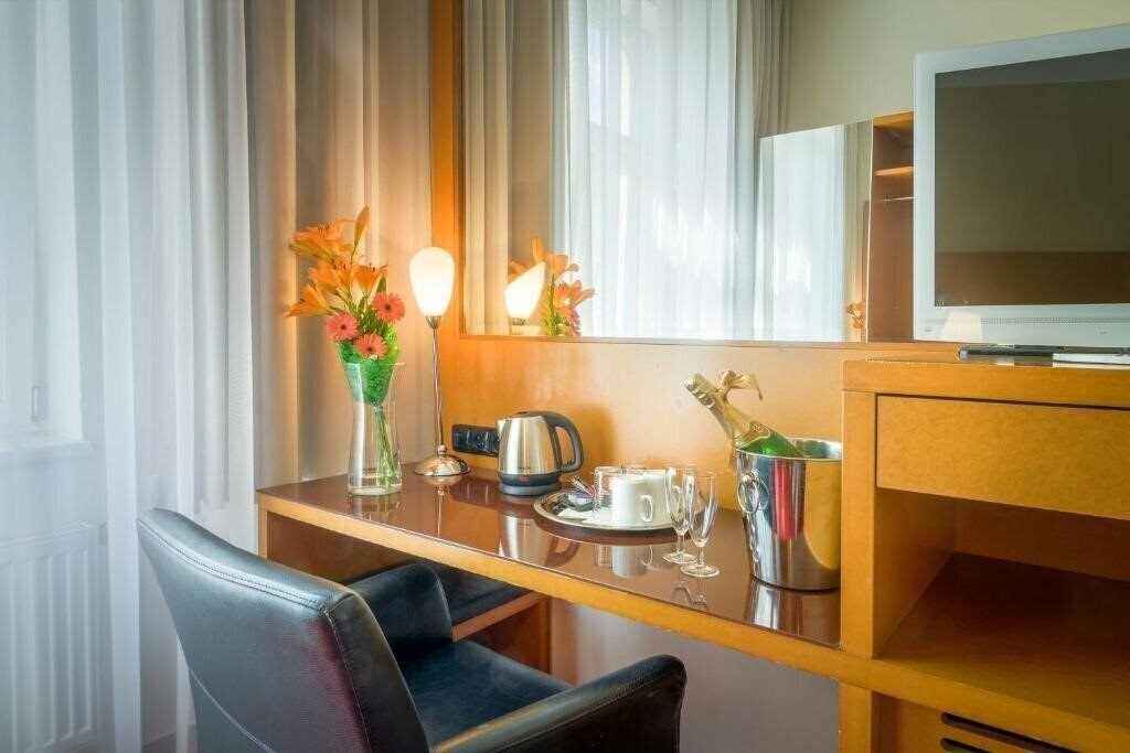 Theatrino Hotel 4* суреті