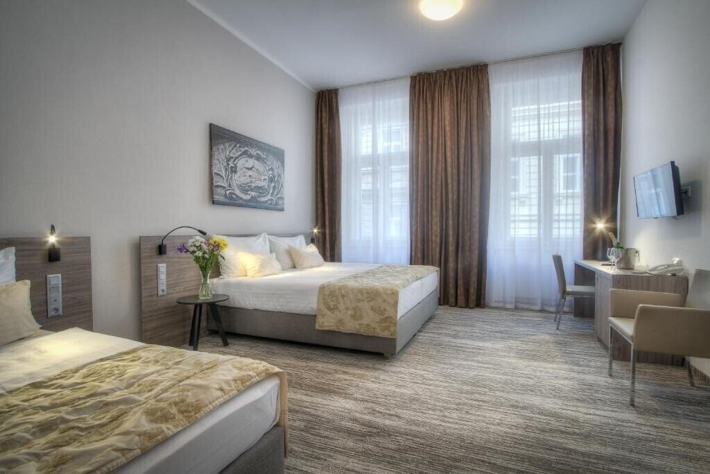 Фото Best Western Hotel Pav 3*