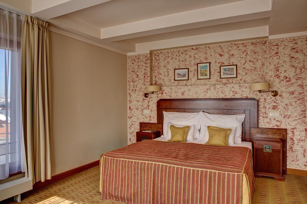 Фотография Majestic Plaza 4*