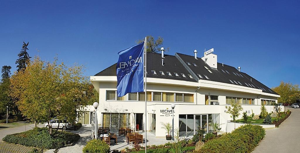 Отель Michael Pension 4*
