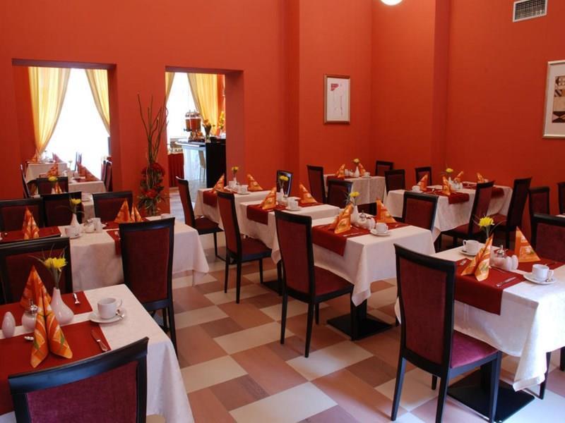 Фото Art Embassy 4*