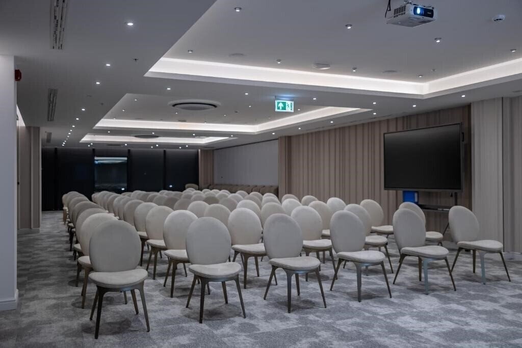 Изображение Hotel Cube 4*