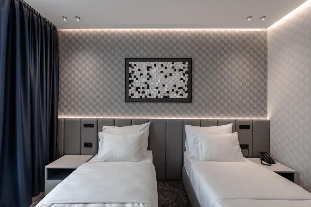 Картинка Hotel Cube 4*
