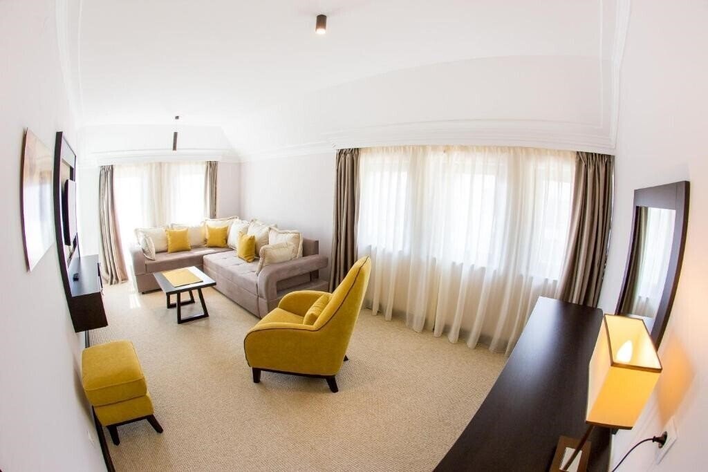 Nion Hotel Becici 3* суреті