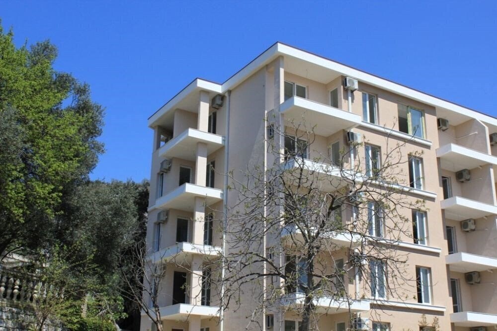 Becici Lux villa 4* қонақ үйі