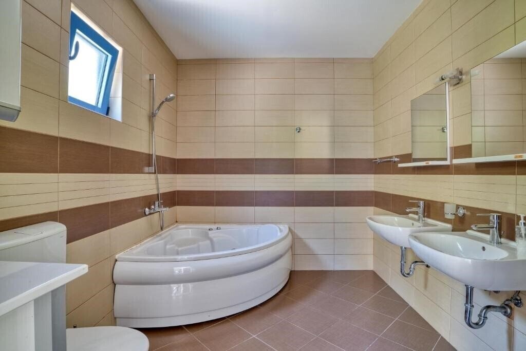 Фото Villa Old Olive 3*