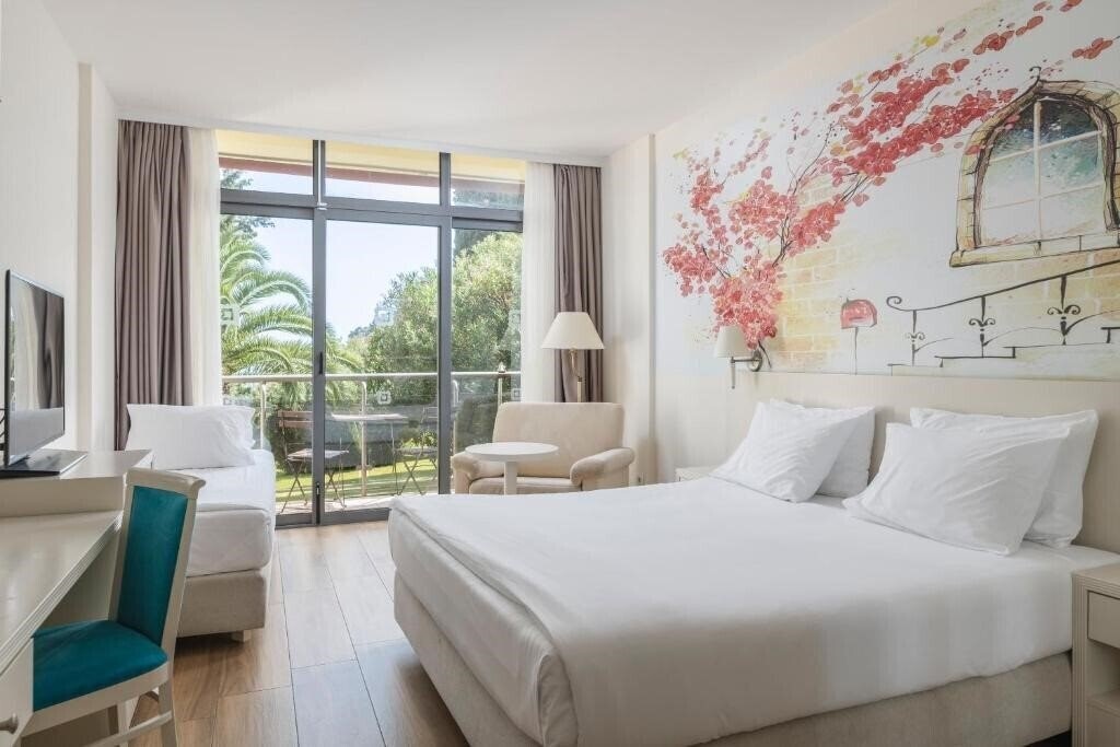 Фото Iberostar Waves Bellevue 4*