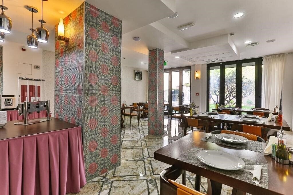 Картинка Hotel Premier 4*