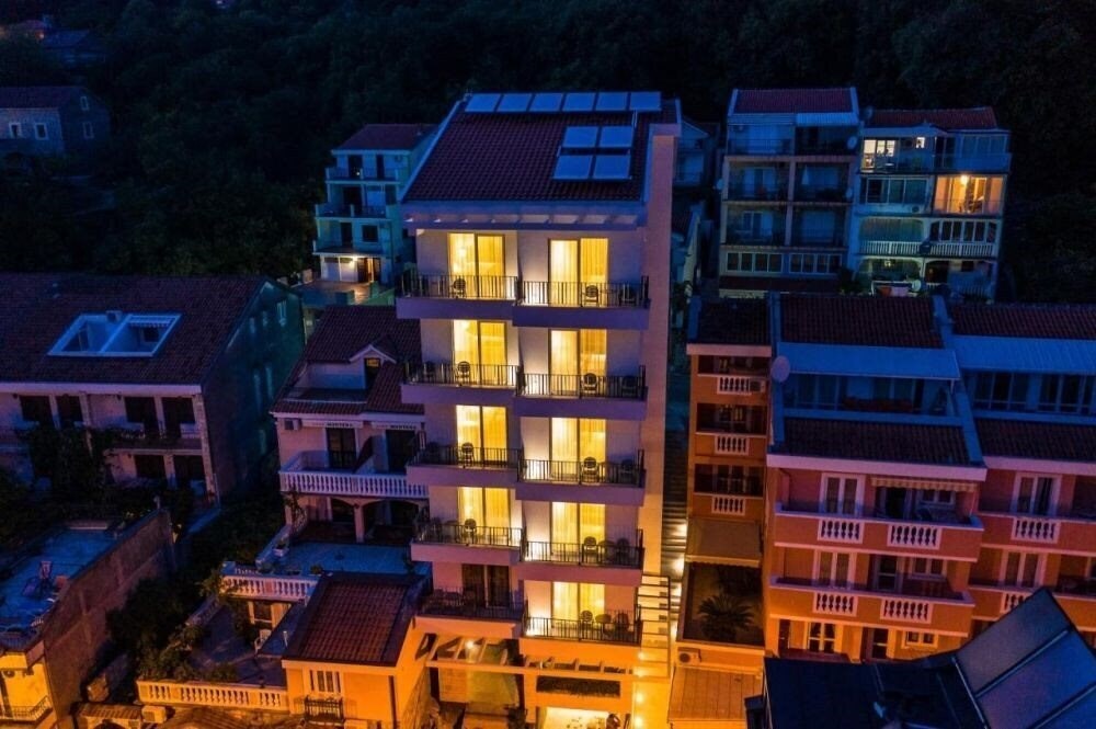 Bono Hotel Becici 4* қонақ үйі