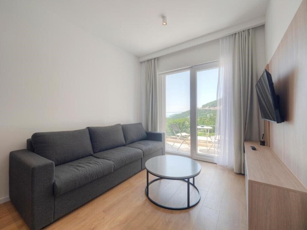 Отель Horizon One Bedroom Apartment Ns 3*
