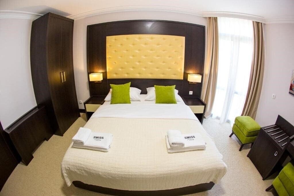 Фотография Hotel Swiss Holiday 4*