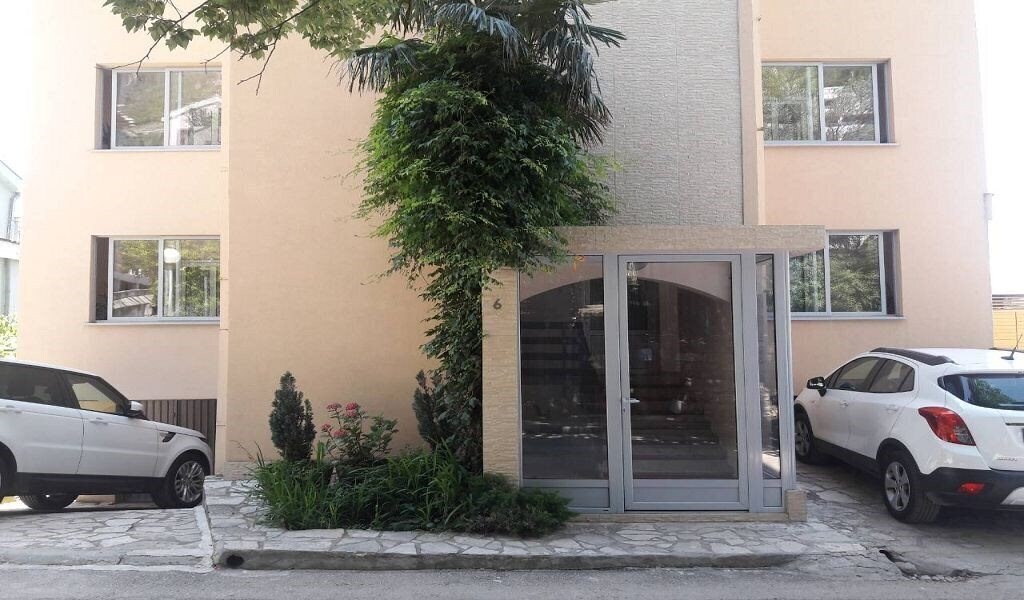 Bracanovic 3* қонақ үйі