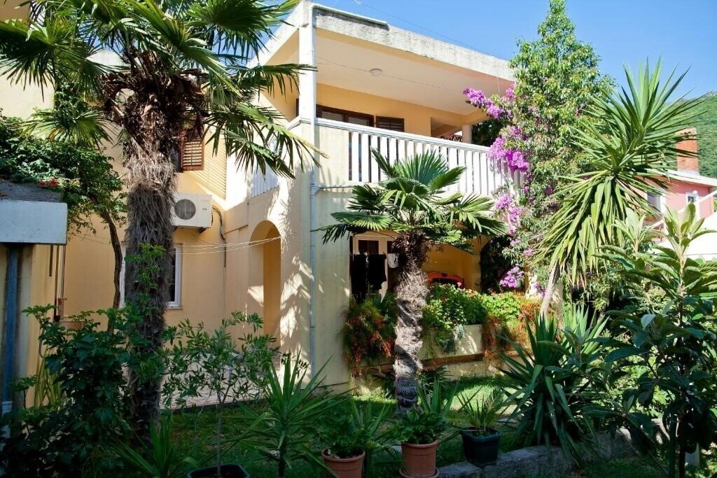 Angela Apartments 3* қонақ үйі