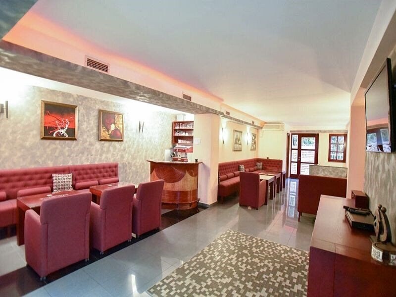 Apartments Tomy 3* суреті