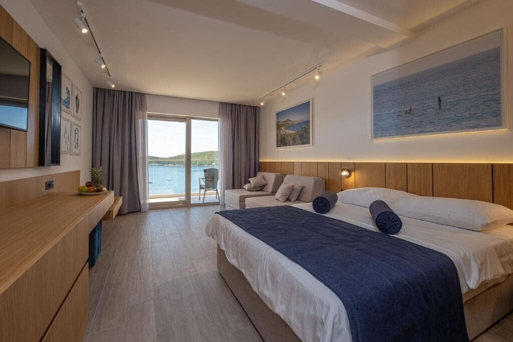 Фото Poseidon Hotel 4*