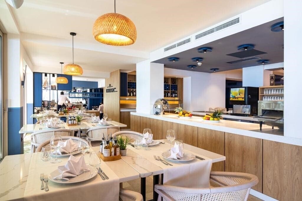 Изображение Poseidon Hotel 4*